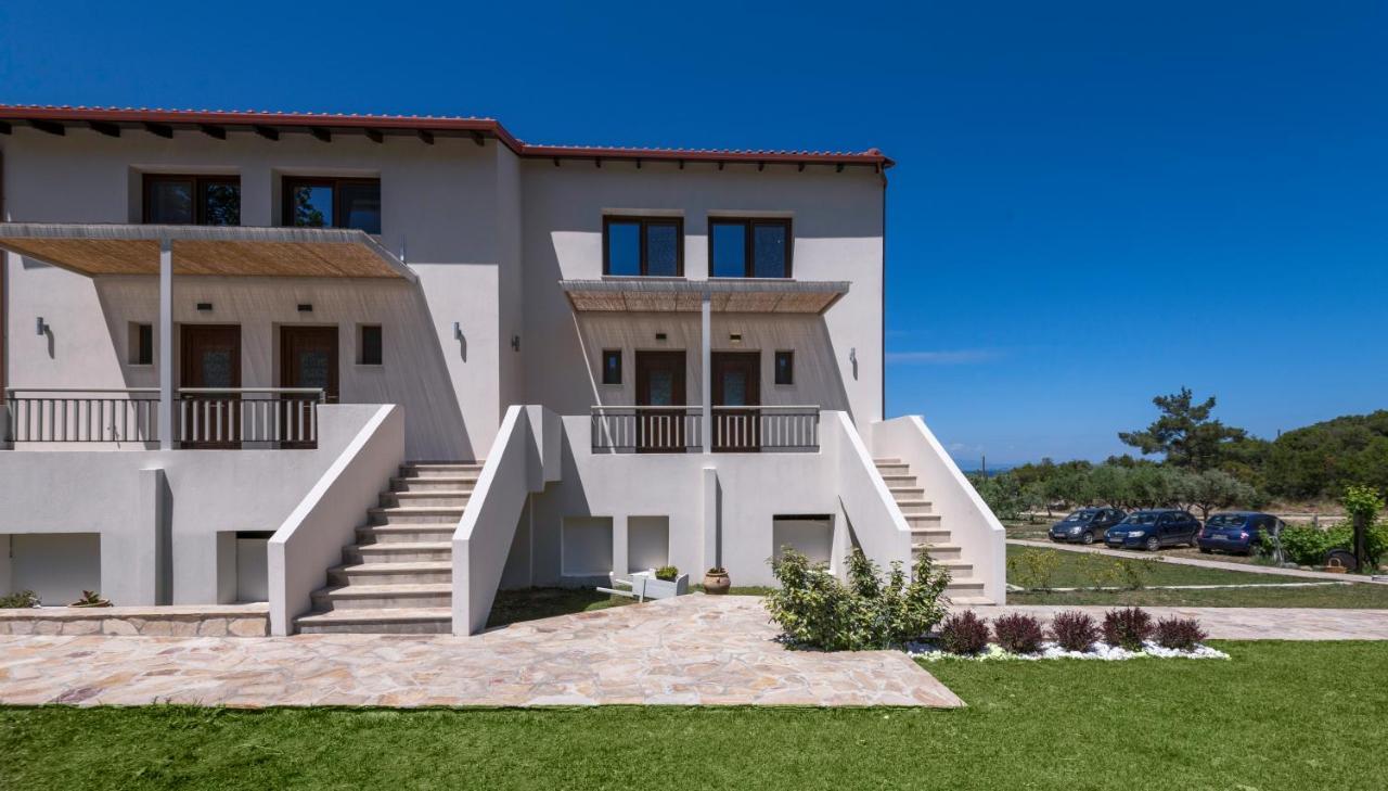 Dionysus Apartments & Suites Ierissós Ngoại thất bức ảnh