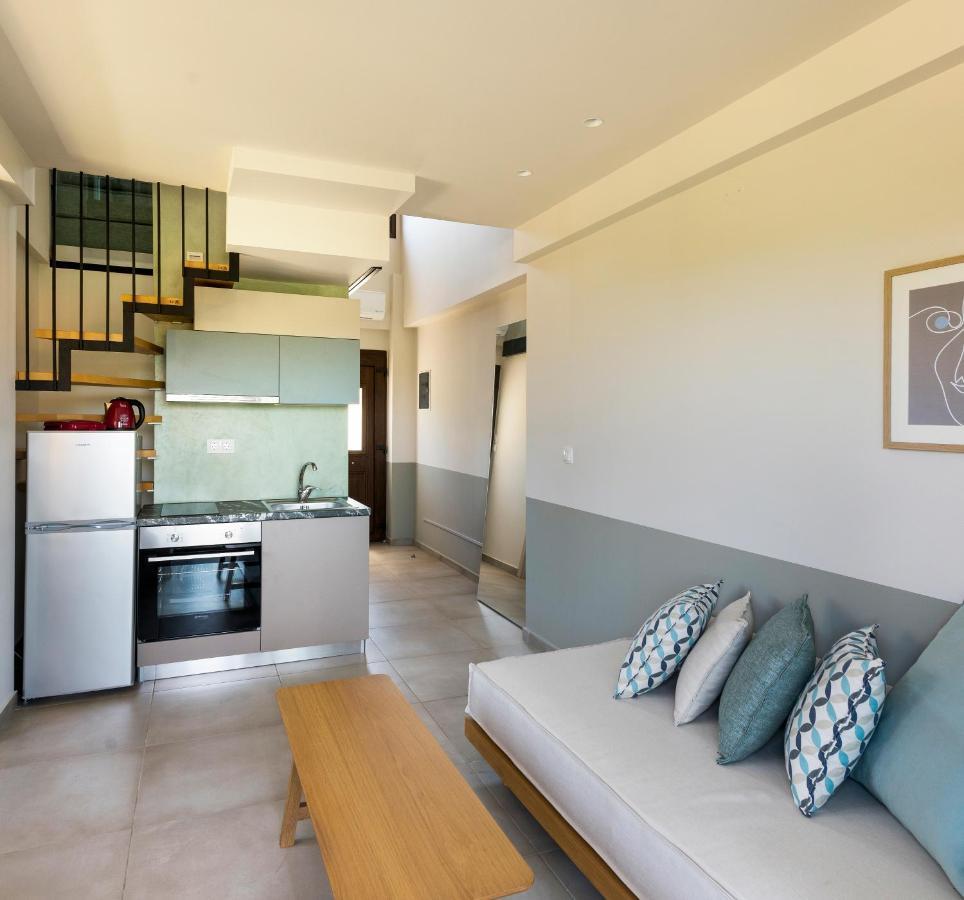 Dionysus Apartments & Suites Ierissós Ngoại thất bức ảnh