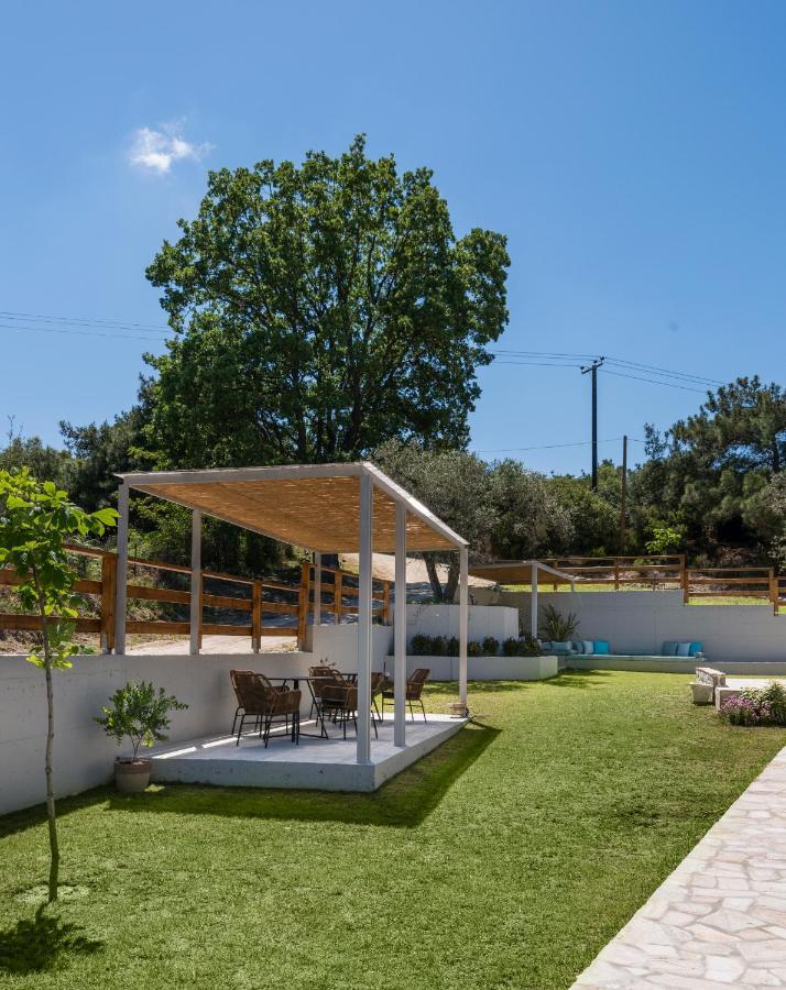 Dionysus Apartments & Suites Ierissós Ngoại thất bức ảnh