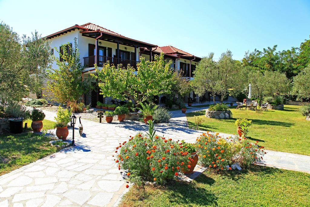 Dionysus Apartments & Suites Ierissós Ngoại thất bức ảnh